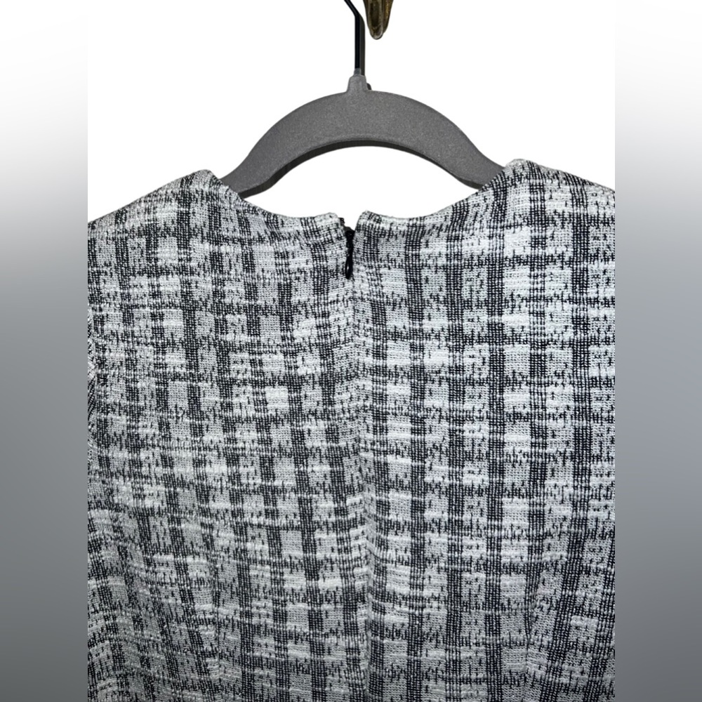 Banana Republic Pencil Dress - Picture 4 of 5